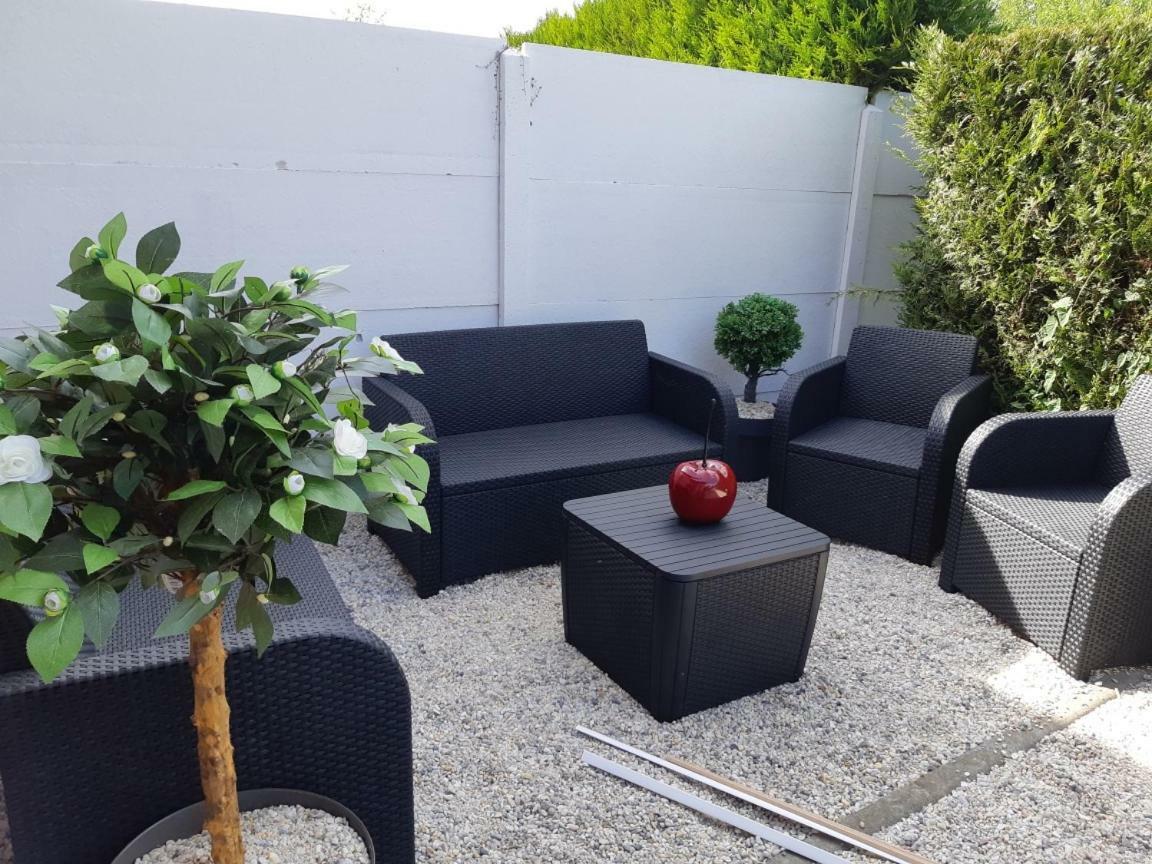 Cosy Maison 3 Chambres Honfleur Jardin, Parking Prive Et Jacuzzi Екстер'єр фото